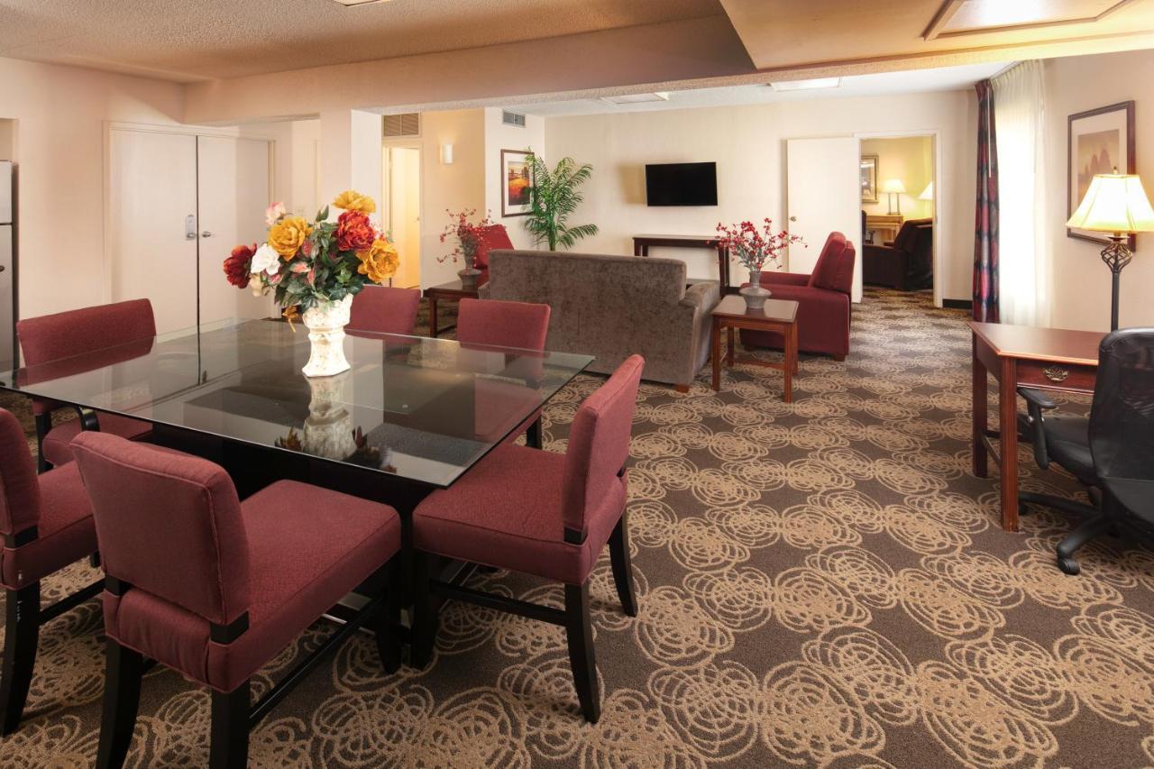 Red Lion Hotel Houston Intercontinental Airport Extérieur photo